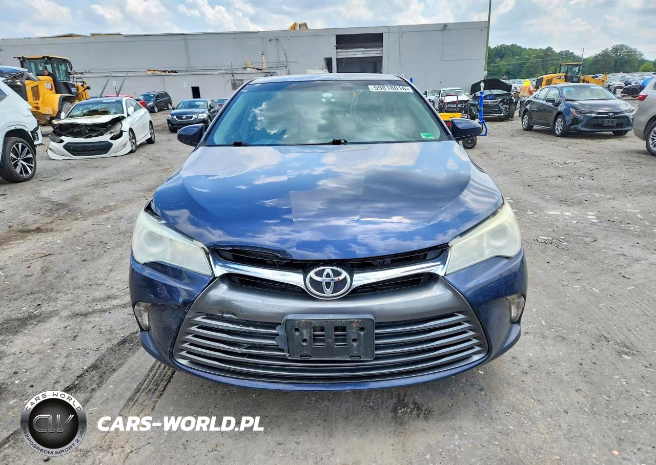 2015 Toyota Camry Le VIN:4T1BF1FK4FU988886 - 5