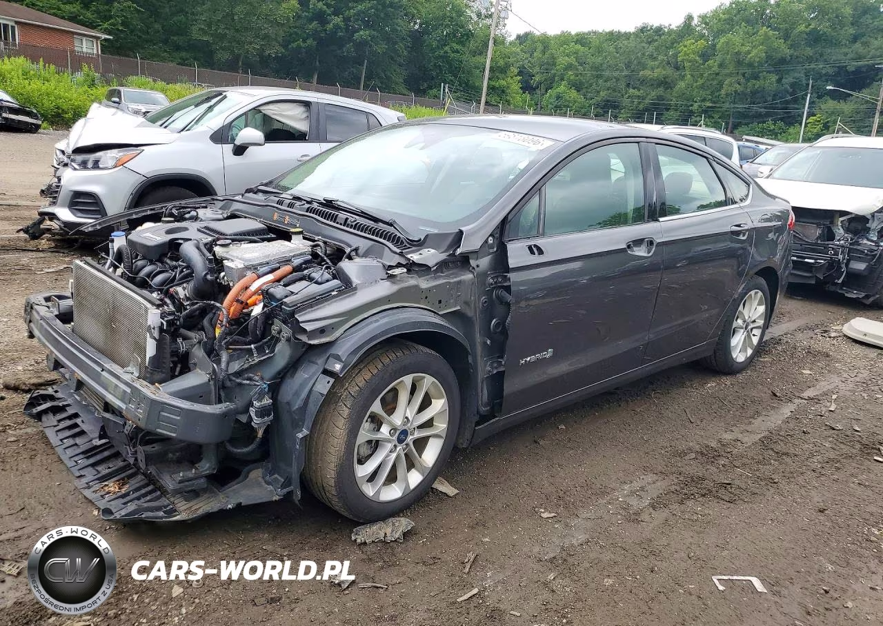 2019 Ford Fusion Se – zdjęcie 1 z 13