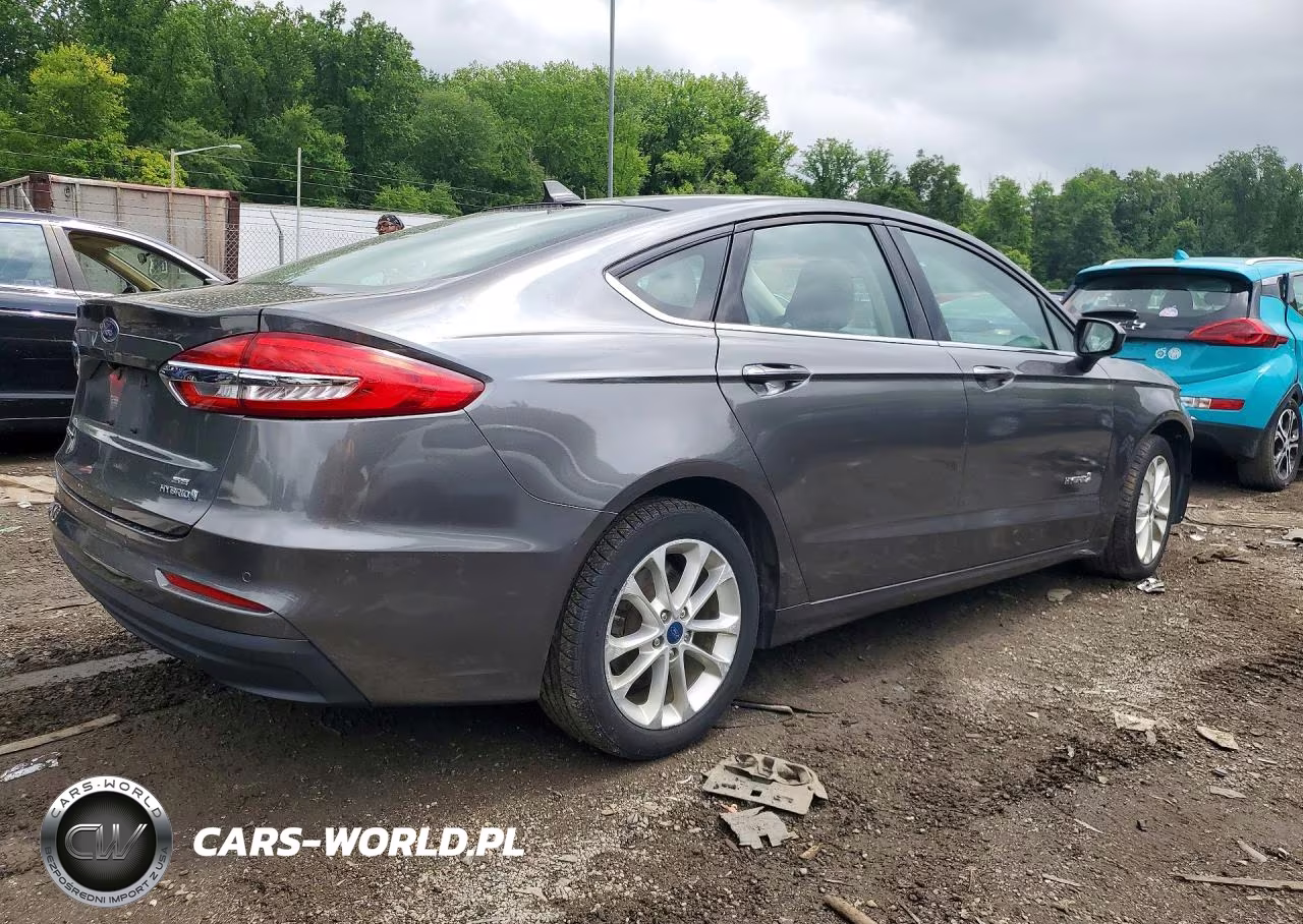 2019 Ford Fusion Se VIN:3FA6P0LU3KR241421 - 3