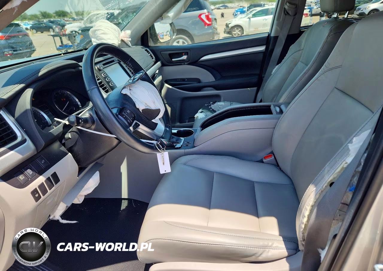 2019 Toyota Highlander Xle VIN:5TDKZRFH8KS565273 - 7