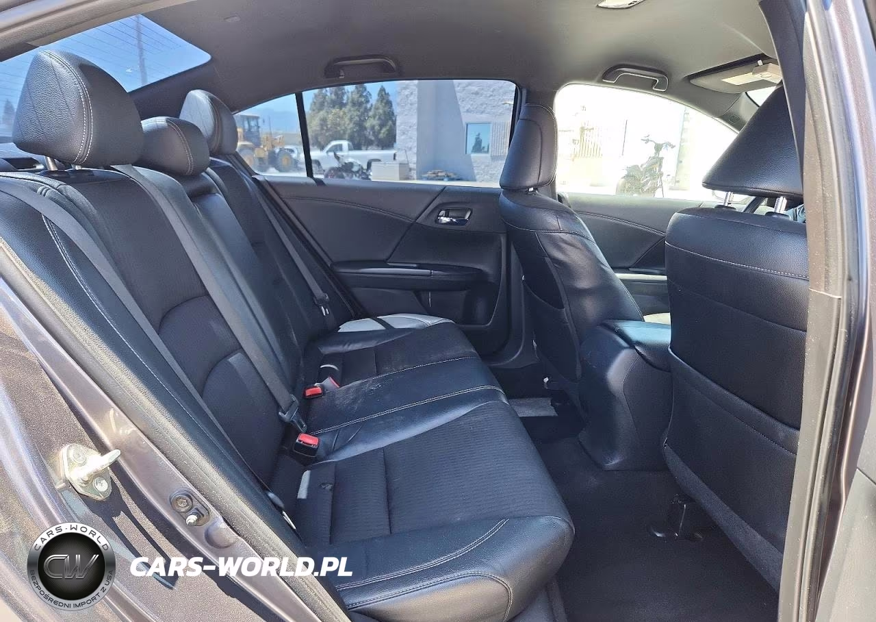 2017 Honda Accord Sport VIN:1HGCR2F58HA073612 - 10