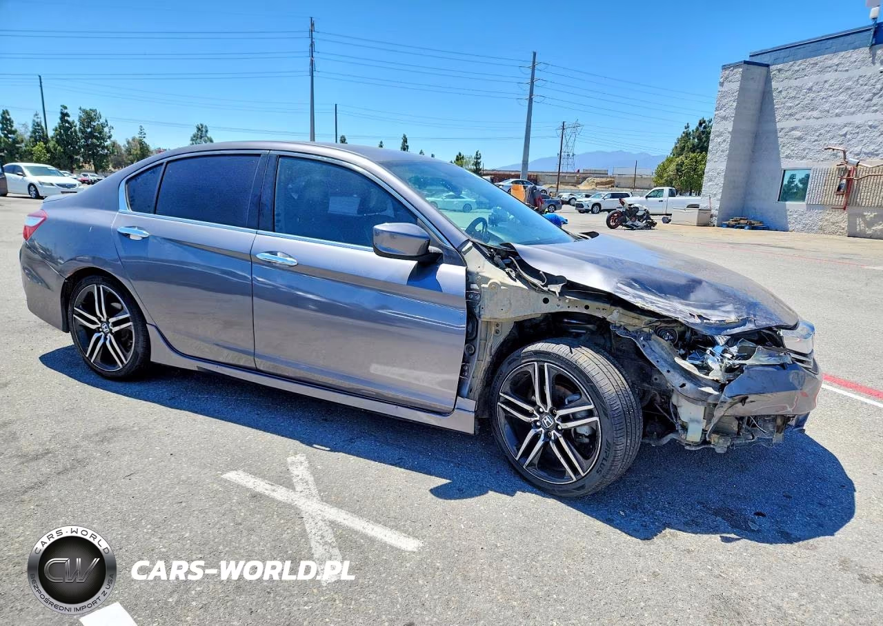 2017 Honda Accord Sport VIN:1HGCR2F58HA073612 - 4