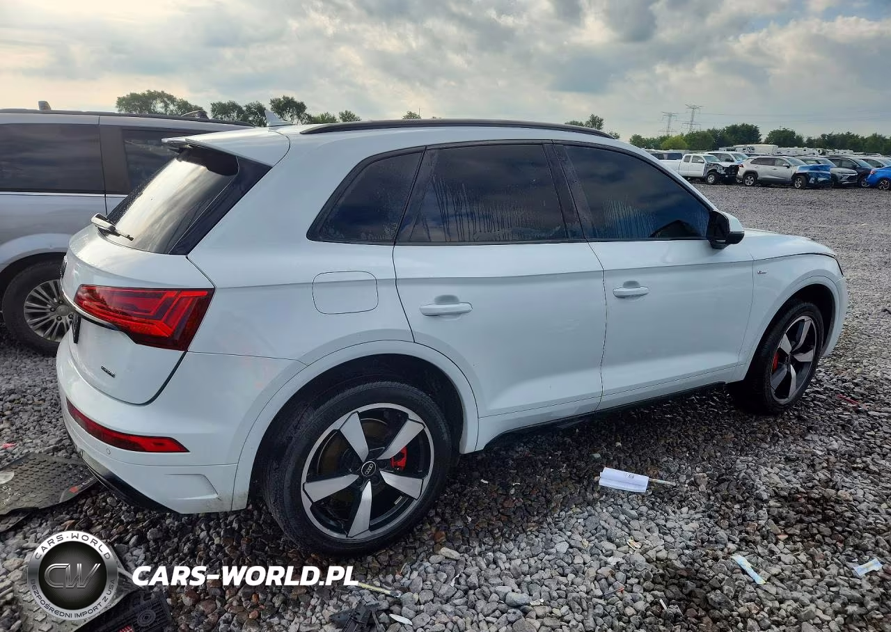 2024 Audi Q5 Premium Plus 45 VIN:WA1EAAFY0R2048177 - 3