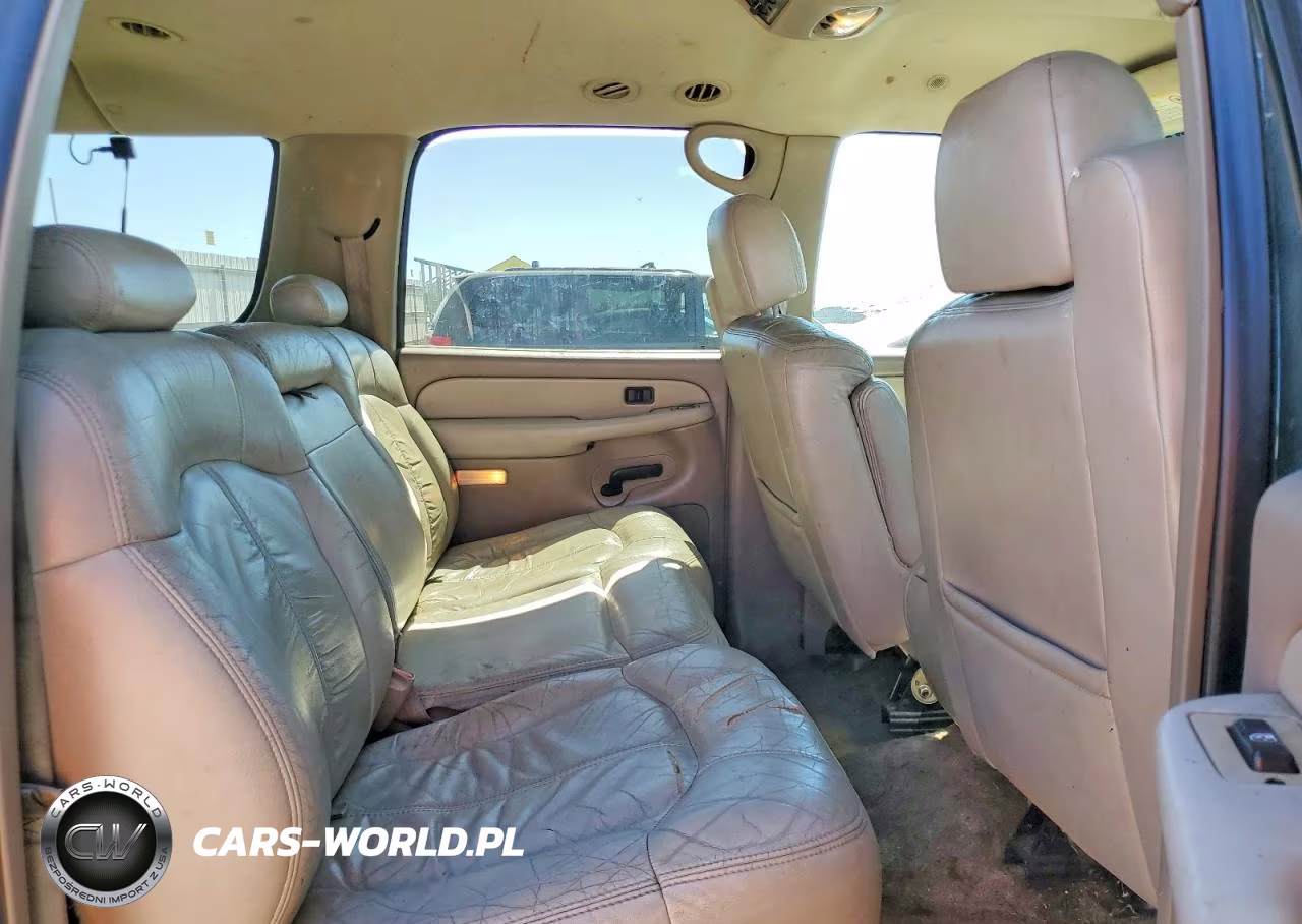 2001 Chevrolet Suburban K1500 VIN:1GNFK16TX1J220132 - 11
