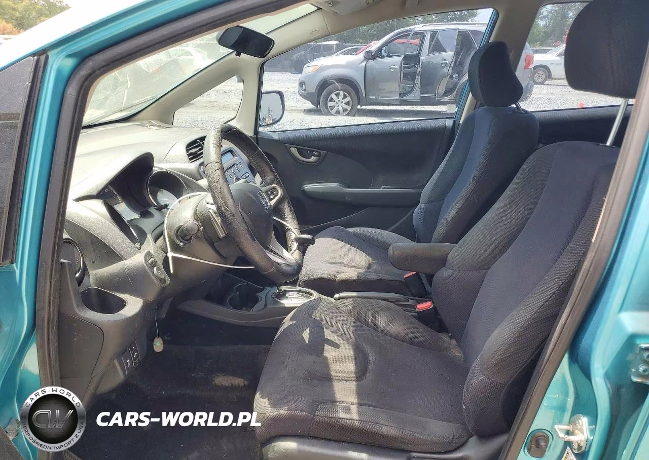 2012 Honda Fit Sport VIN:JHMGE8H57CC005745 - 7