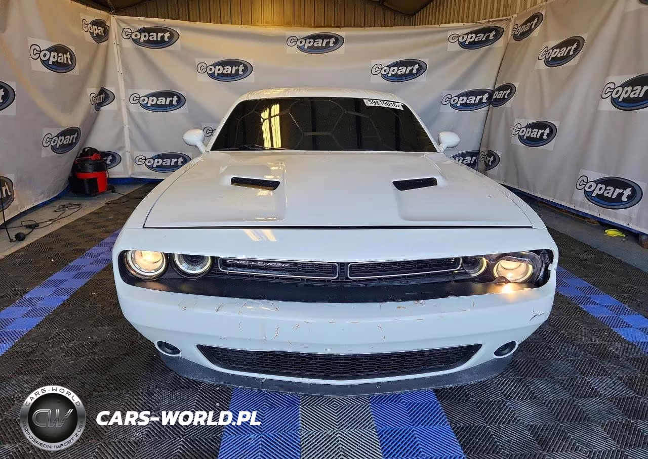 2019 Dodge Challenger Sxt VIN:2C3CDZAG0KH561657 - 5