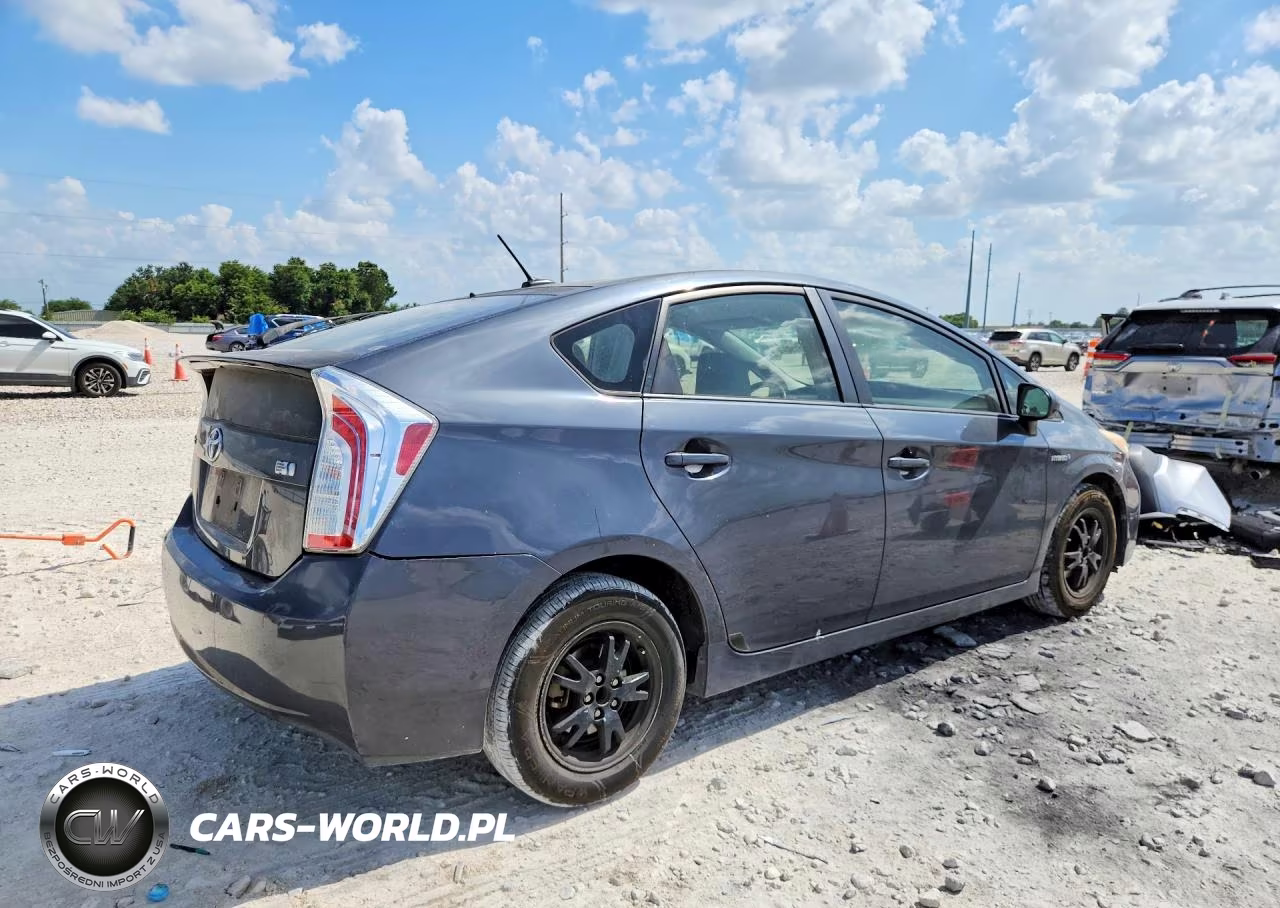 2012 Toyota Prius Three VIN:JTDKN3DU1C1556275 - 3