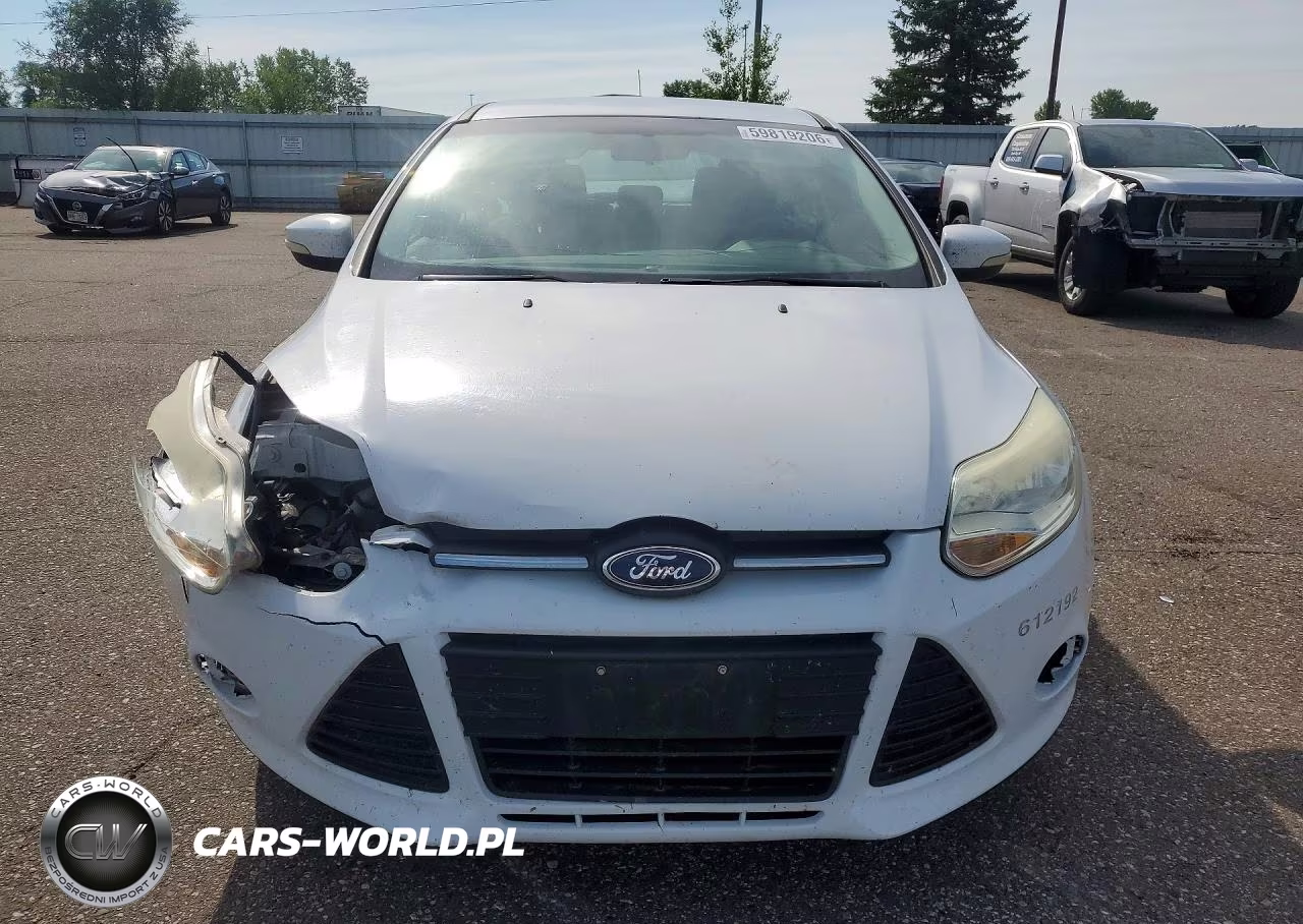 2013 Ford Focus Se VIN:1FADP3K24DL159305 - 5