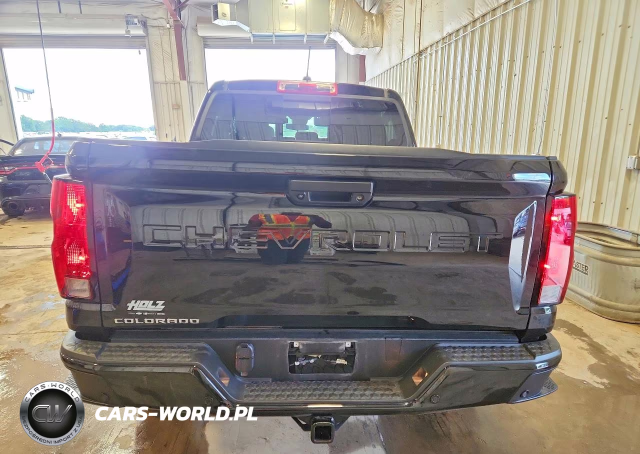 2024 Chevrolet Colorado Trail Boss VIN:1GCPTEEK6R1245924 - 6
