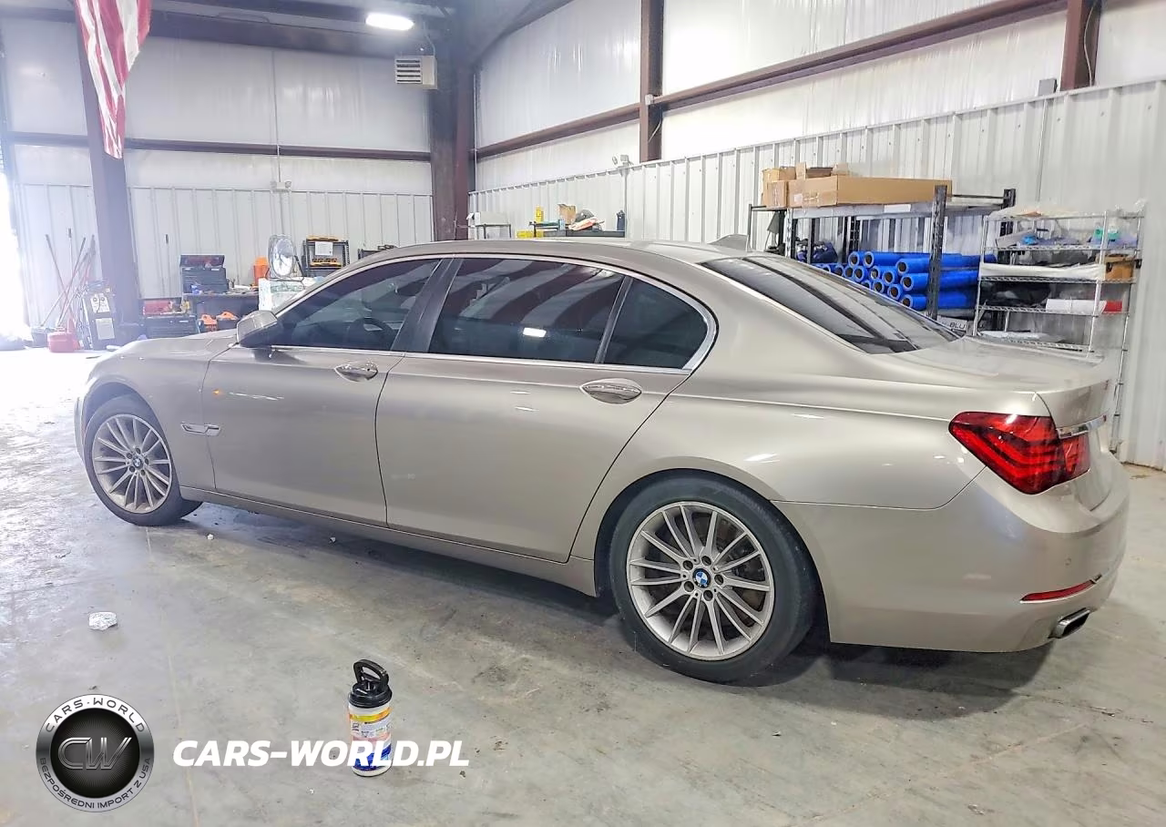 2015 BMW 7 Series VIN:WBAYE8C53FD780939 - 2