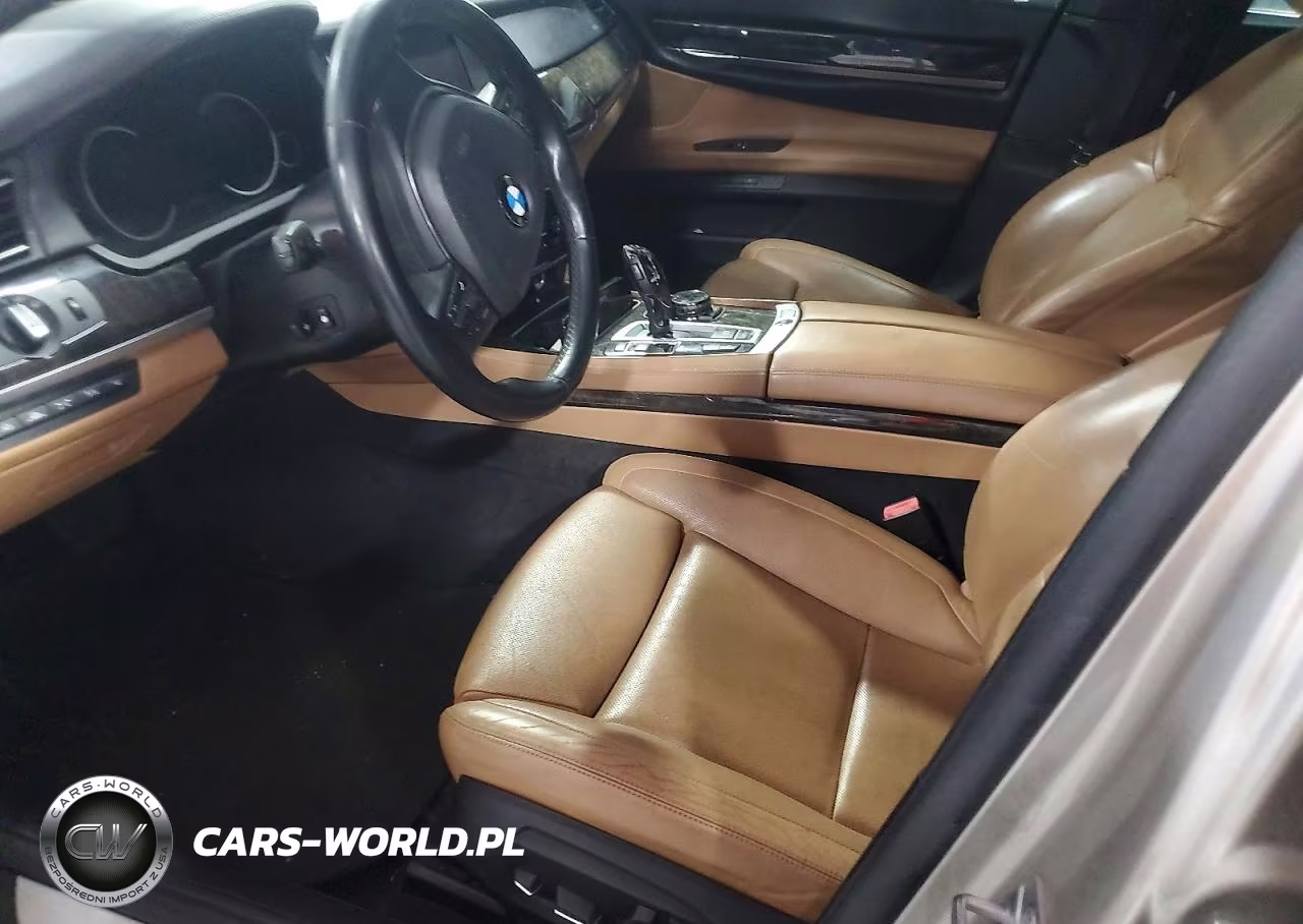 2015 BMW 7 Series VIN:WBAYE8C53FD780939 - 7