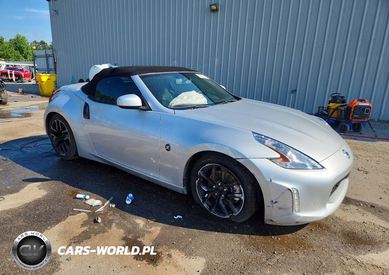 2016 Nissan 370Z Roadster Touring VIN:JN1AZ4FH6GM910496 - 4