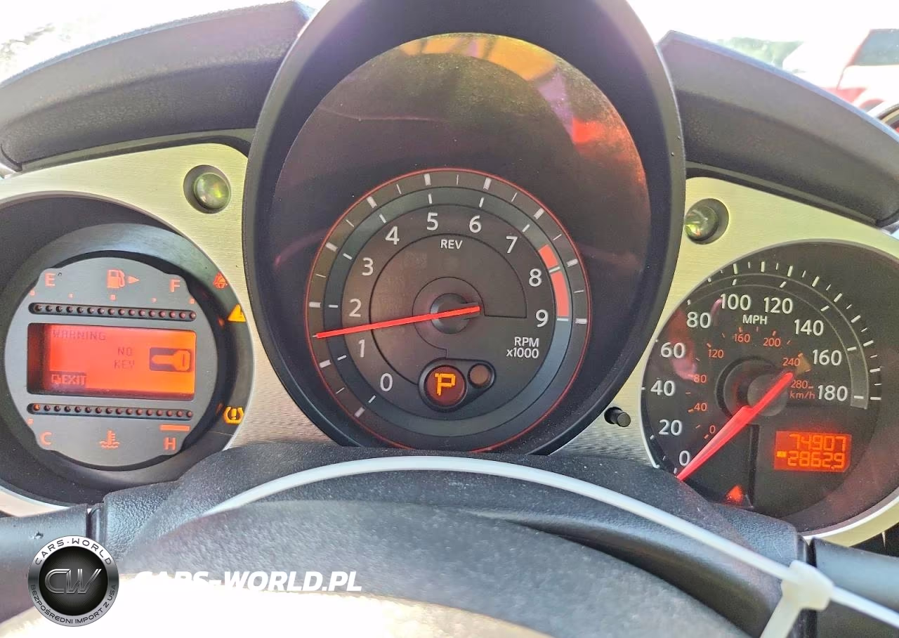 2016 Nissan 370Z Roadster Touring VIN:JN1AZ4FH6GM910496 - 9