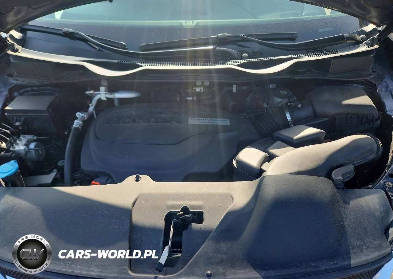 2018 Honda Odyssey Elite VIN:5FNRL6H97JB002450 - 12