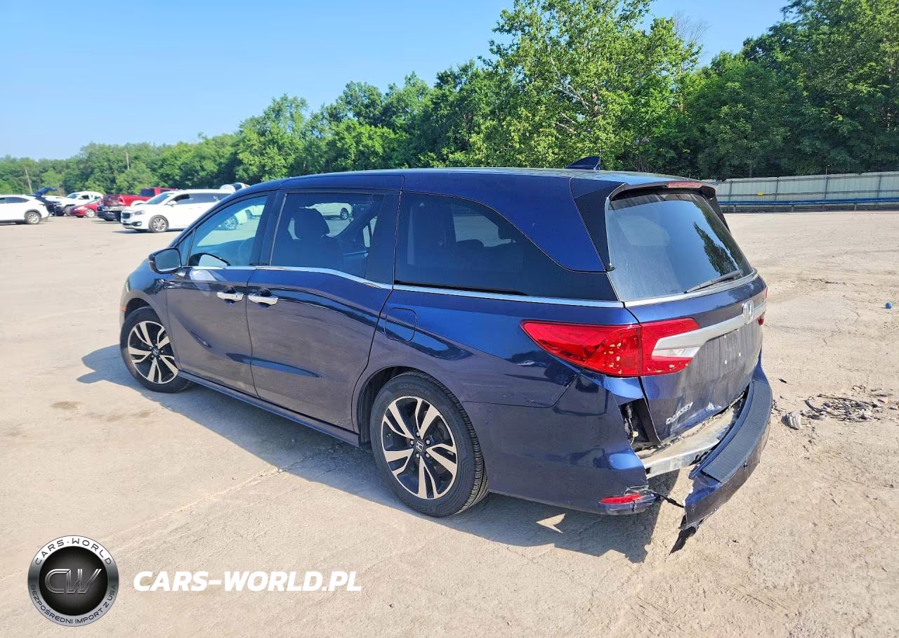2018 Honda Odyssey Elite VIN:5FNRL6H97JB002450 - 2
