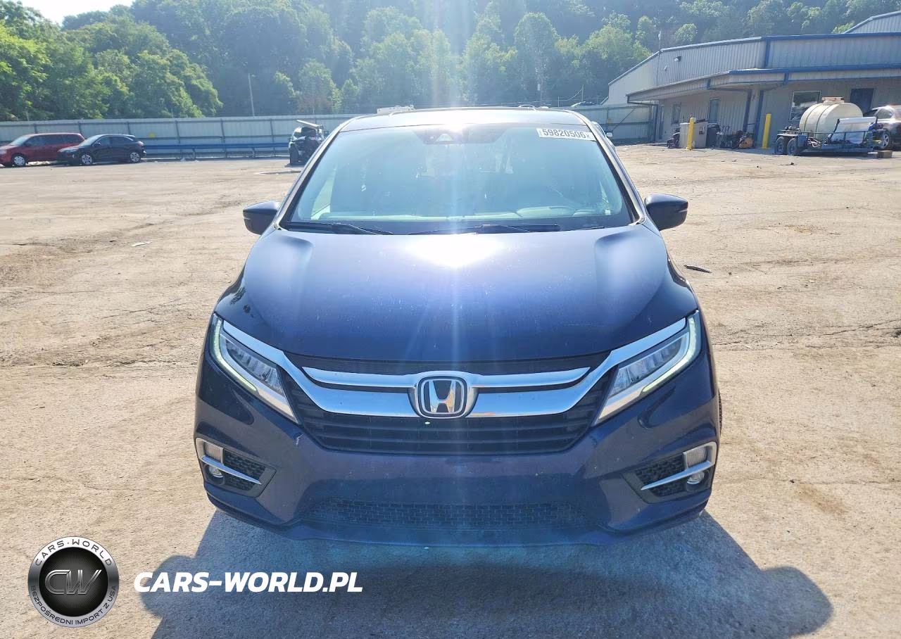 2018 Honda Odyssey Elite VIN:5FNRL6H97JB002450 - 5