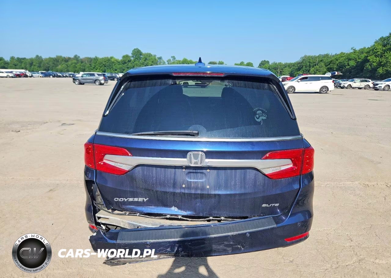 2018 Honda Odyssey Elite VIN:5FNRL6H97JB002450 - 6