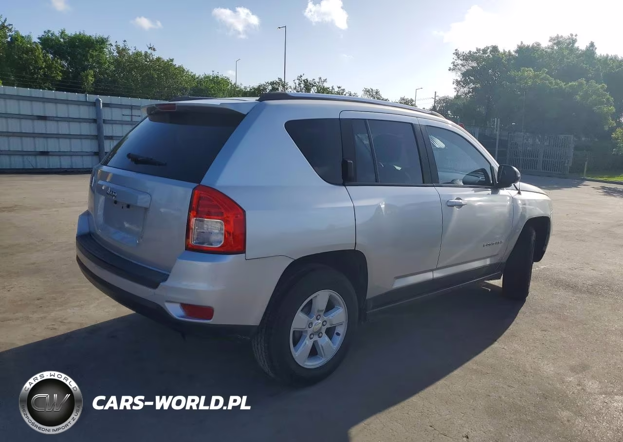 2013 Jeep Compass Sport VIN:1C4NJCBA9DD130447 - 3