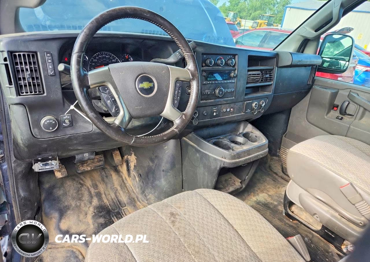 2014 Chevrolet Express G3500 VIN:1GCZGGFG3J1178674 - 8