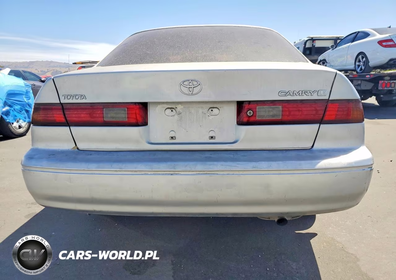 1999 Toyota Camry Le VIN:JT2BG28K3X0342079 - 6