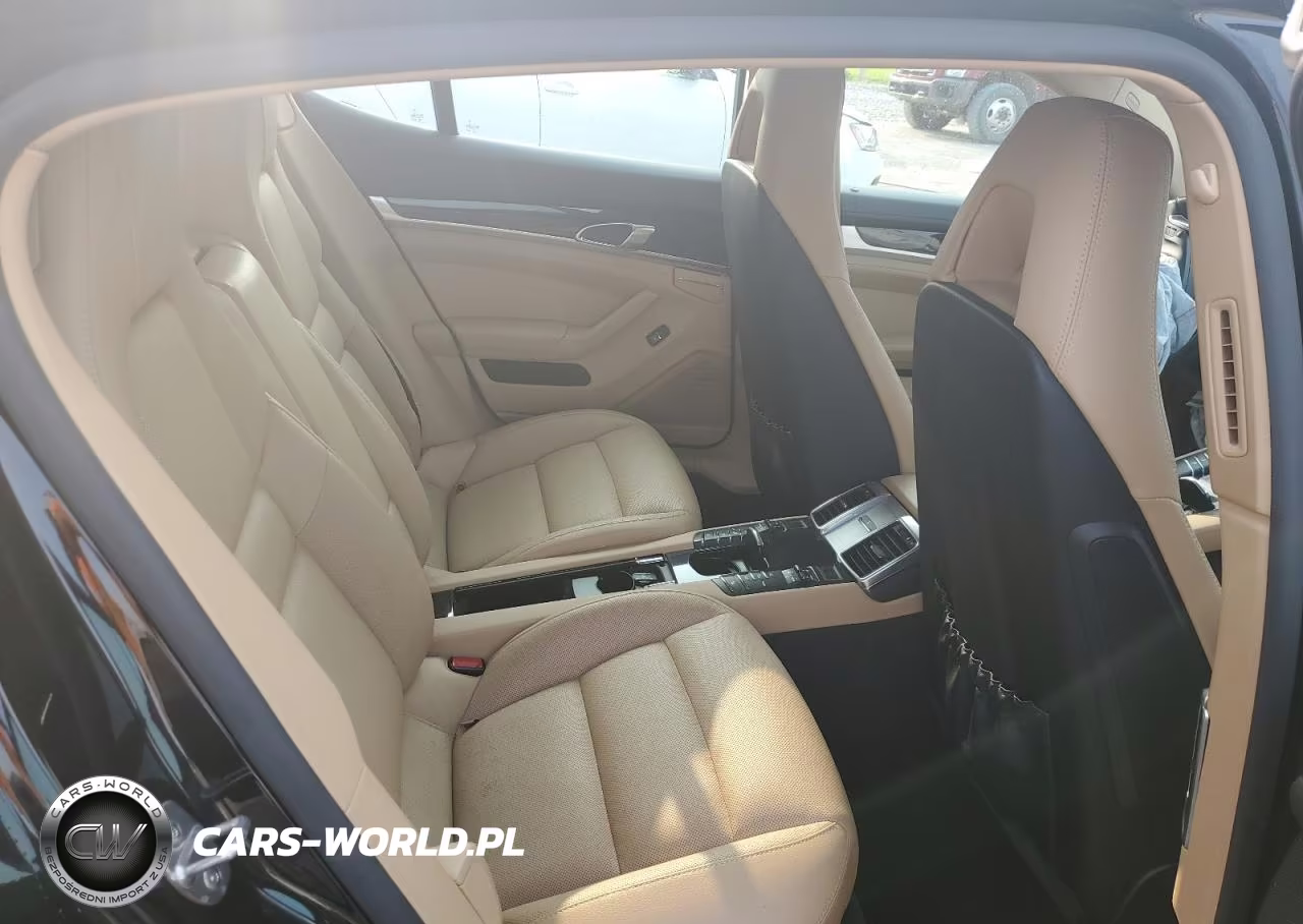 2015 Porsche Panamera 2 VIN:WP0AA2A71FL004607 - 10