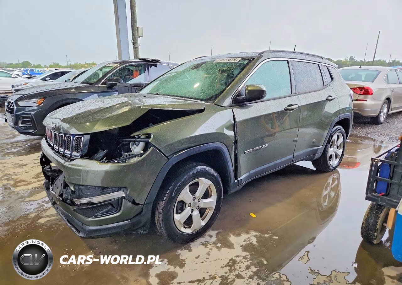 2017 Jeep Compass Latitude – zdjęcie 1 z 12