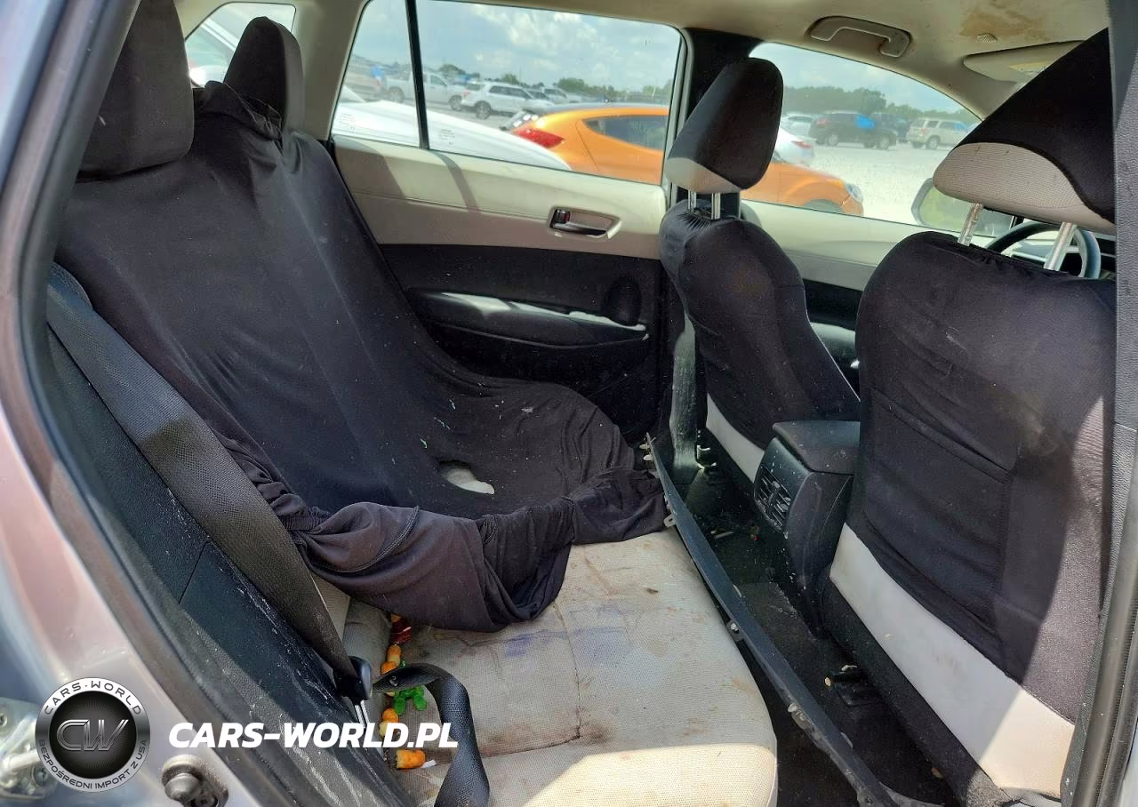 2022 Toyota Corolla Cross L VIN:7MUAAABG1NV037327 - 11