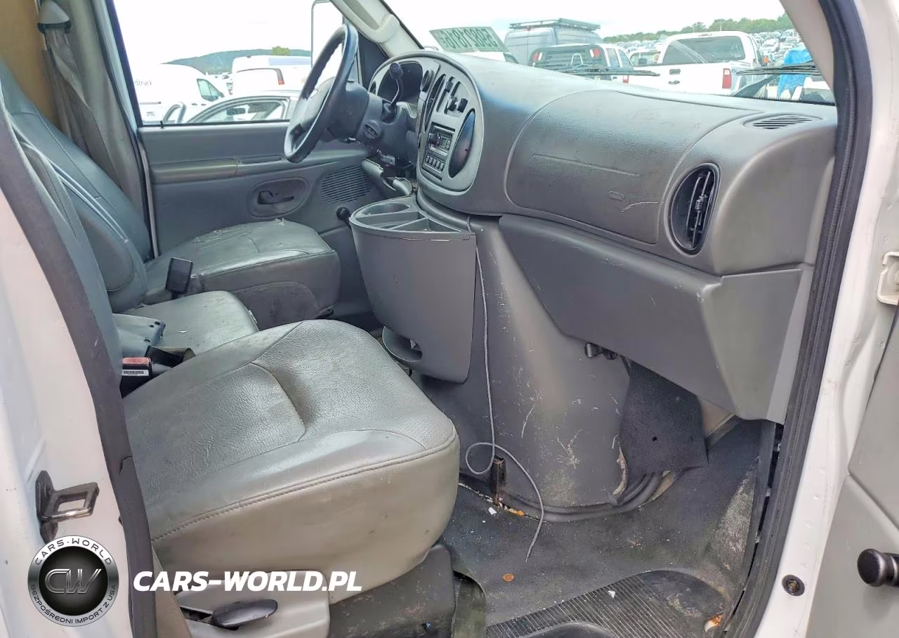 2007 Ford Econoline E450 Super Duty Cutaway Van VIN:1FDXE45SX7DB17004 - 10