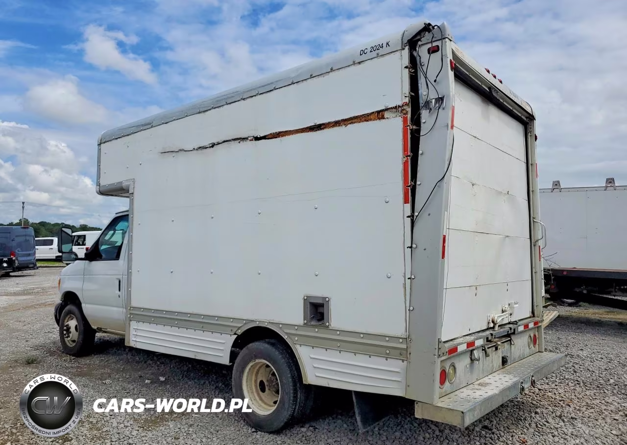 2007 Ford Econoline E450 Super Duty Cutaway Van VIN:1FDXE45SX7DB17004 - 2