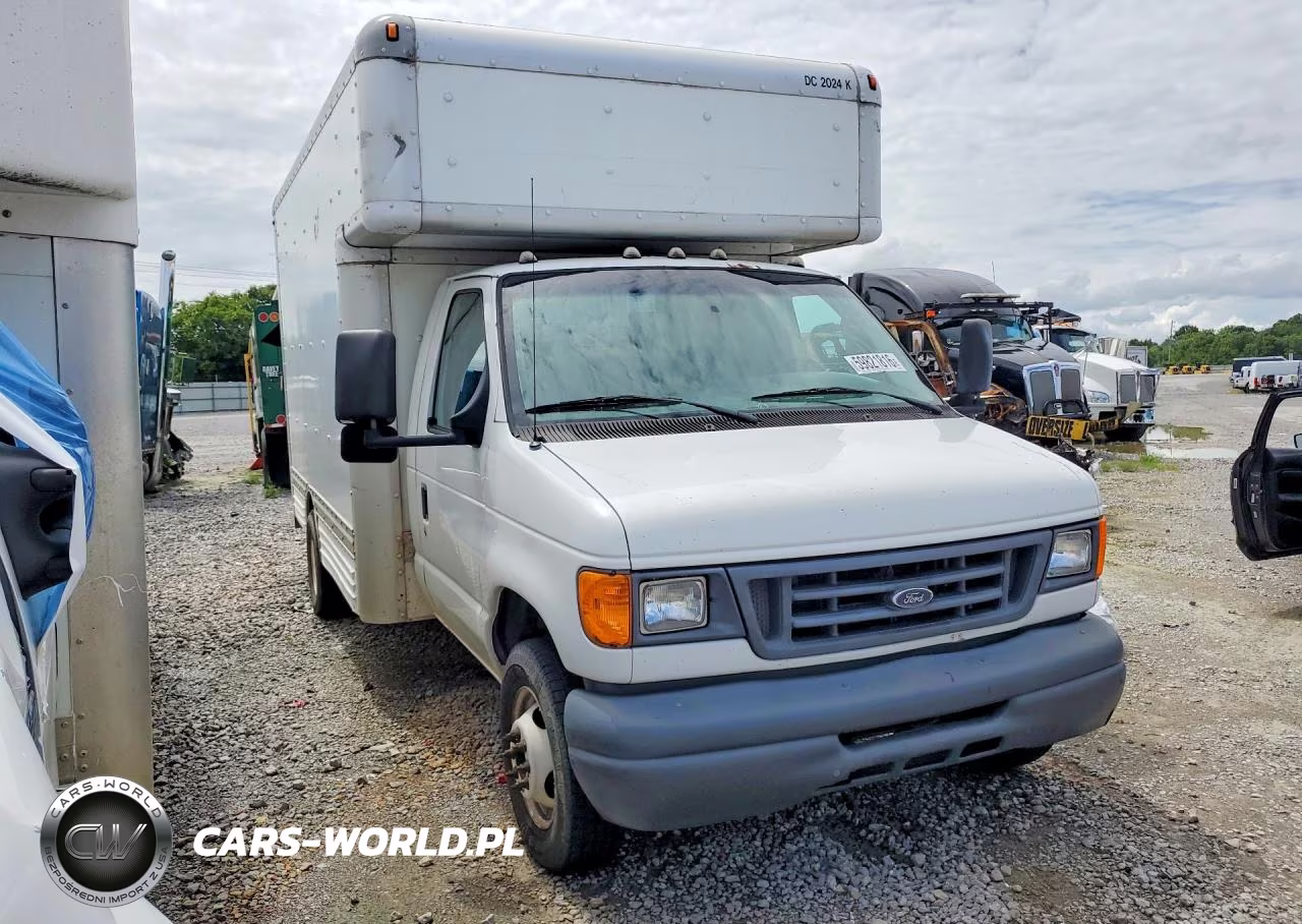 2007 Ford Econoline E450 Super Duty Cutaway Van VIN:1FDXE45SX7DB17004 - 4