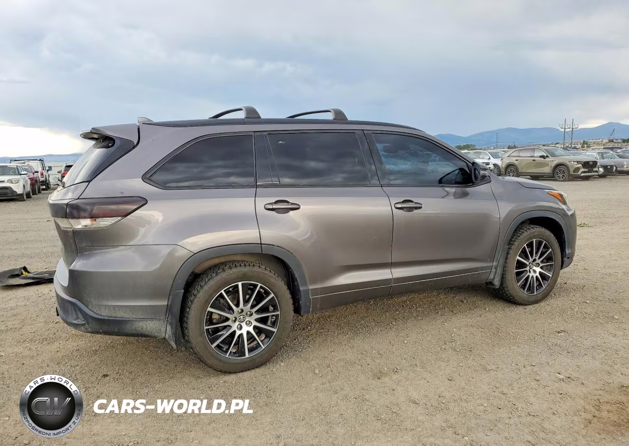2018 Toyota Highlander Se VIN:5TDJZRFH8JS811328 - 3