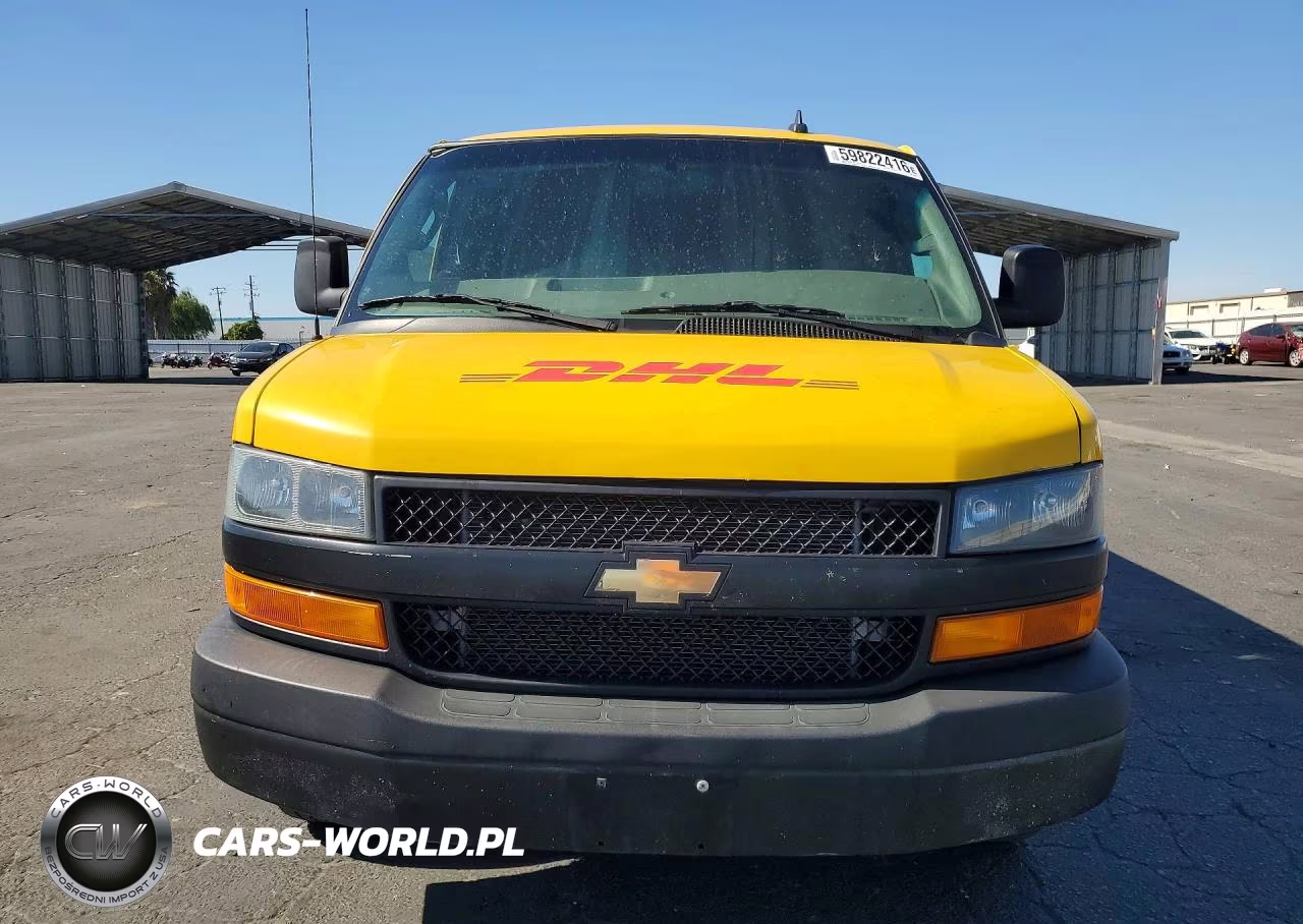 2018 Chevrolet Express 2500 Delivery Van VIN:1GCWGBFP4J1325011 - 5