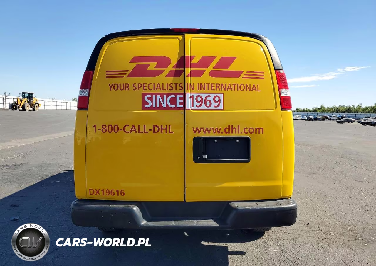 2018 Chevrolet Express 2500 Delivery Van VIN:1GCWGBFP4J1325011 - 6