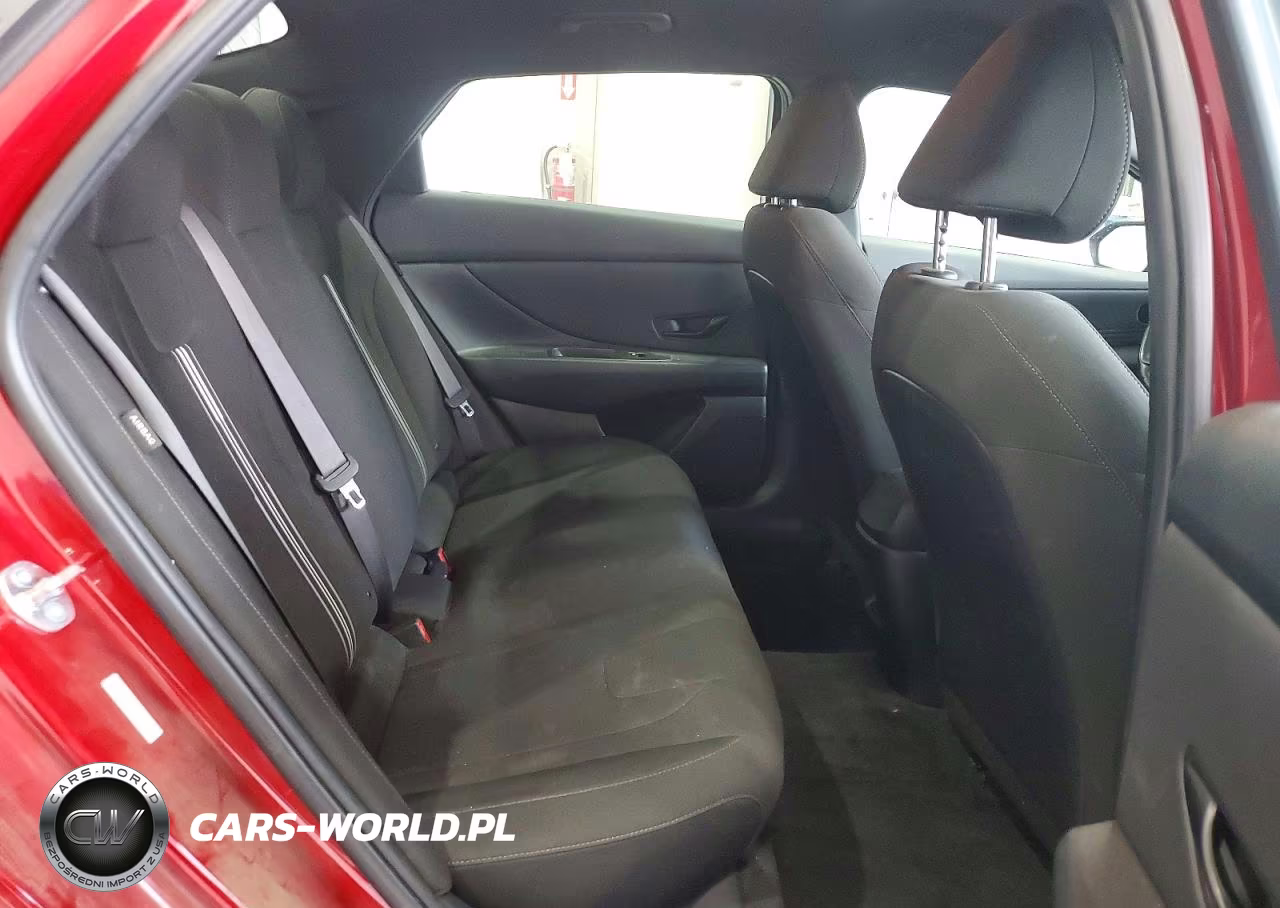 2025 Hyundai Elantra Sel Sport VIN:KMHLM4DGXSU898758 - 10