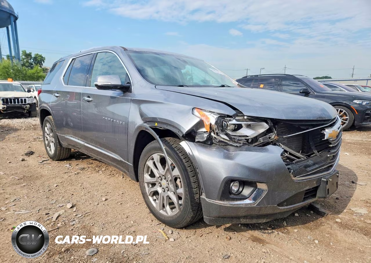 2019 Chevrolet Traverse Premier VIN:1GNERKKW7KJ310840 - 4