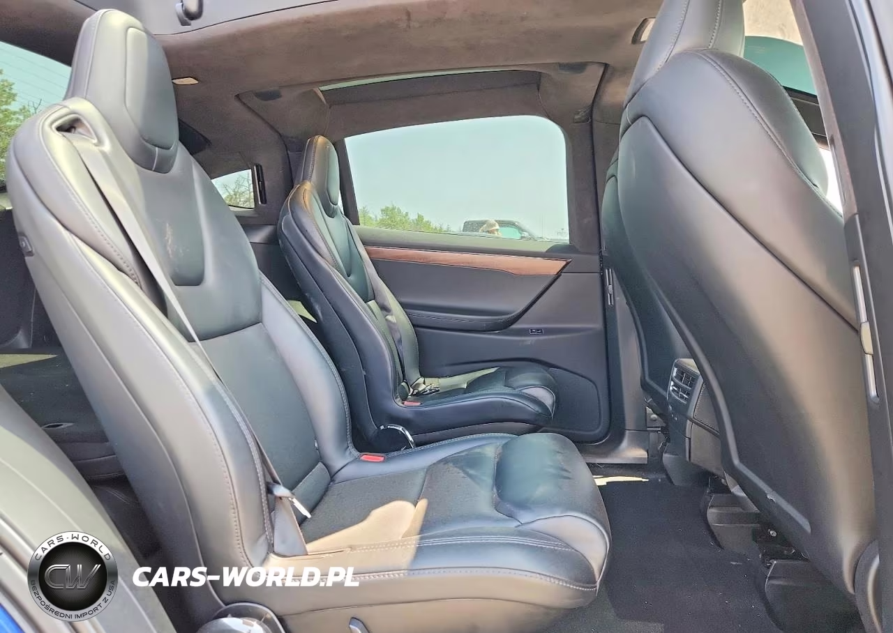 2020 Tesl Model X VIN:5YJXCBE2XLF233529 - 11