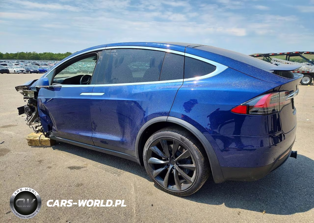 2020 Tesl Model X VIN:5YJXCBE2XLF233529 - 2