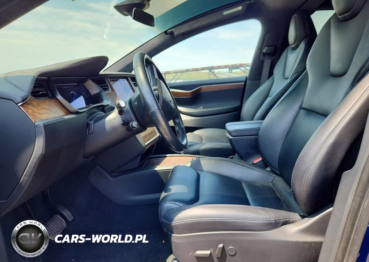 2020 Tesl Model X VIN:5YJXCBE2XLF233529 - 7