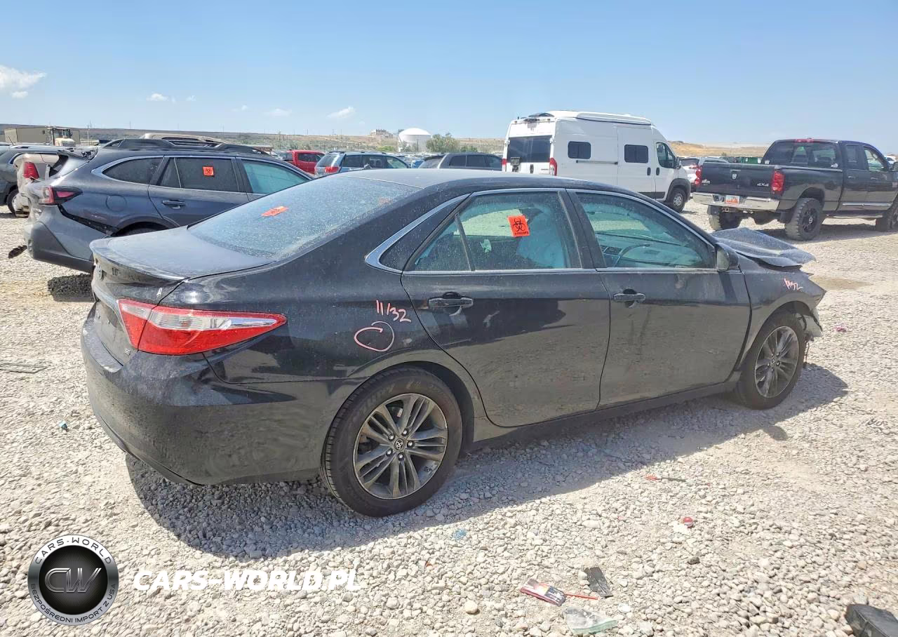 2016 Toyota Camry Se VIN:4T1BF1FK5GU257630 - 3
