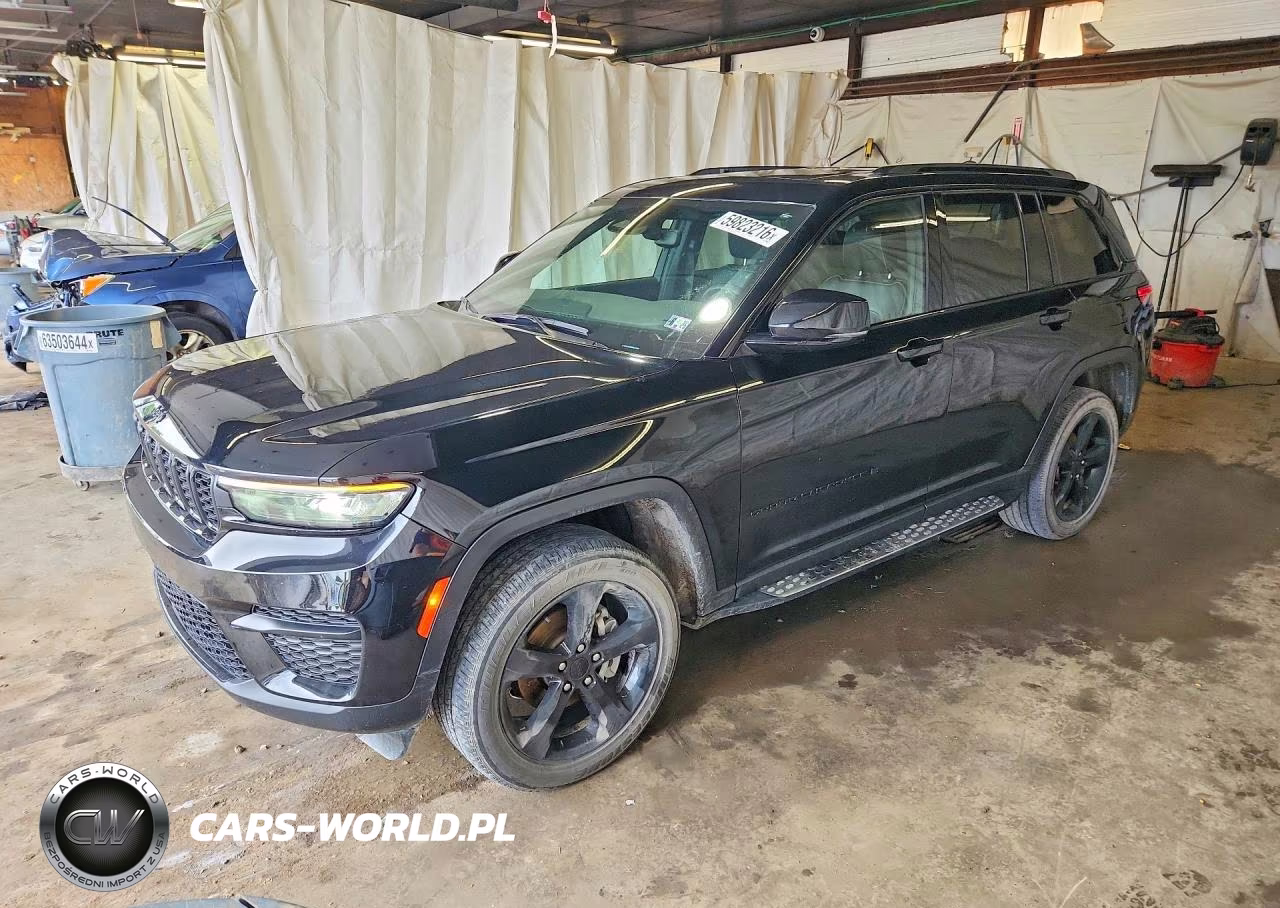 2023 Jeep Grand Cherokee Laredo – zdjęcie 1 z 13