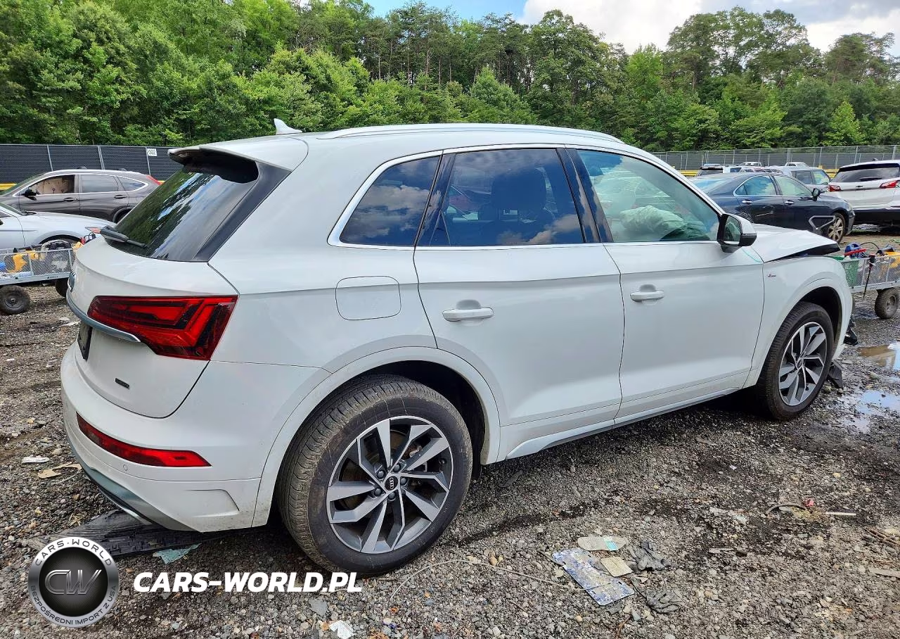 2024 Audi Q5 Premium Plus 45 VIN:WA1EAAFY5R2072118 - 3