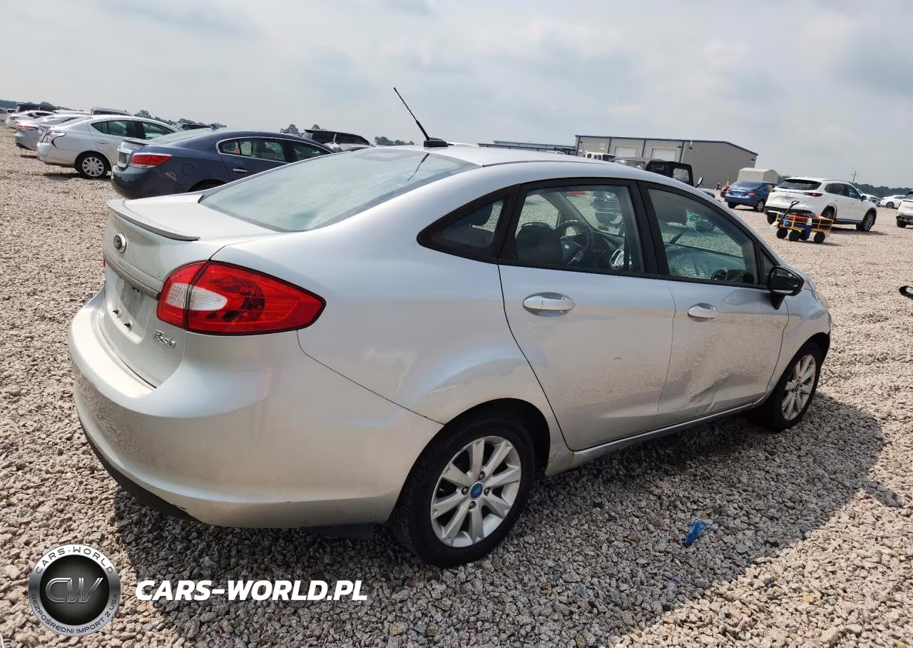 2012 Ford Fiesta Se VIN:3FADP4BJ7CM220561 - 3