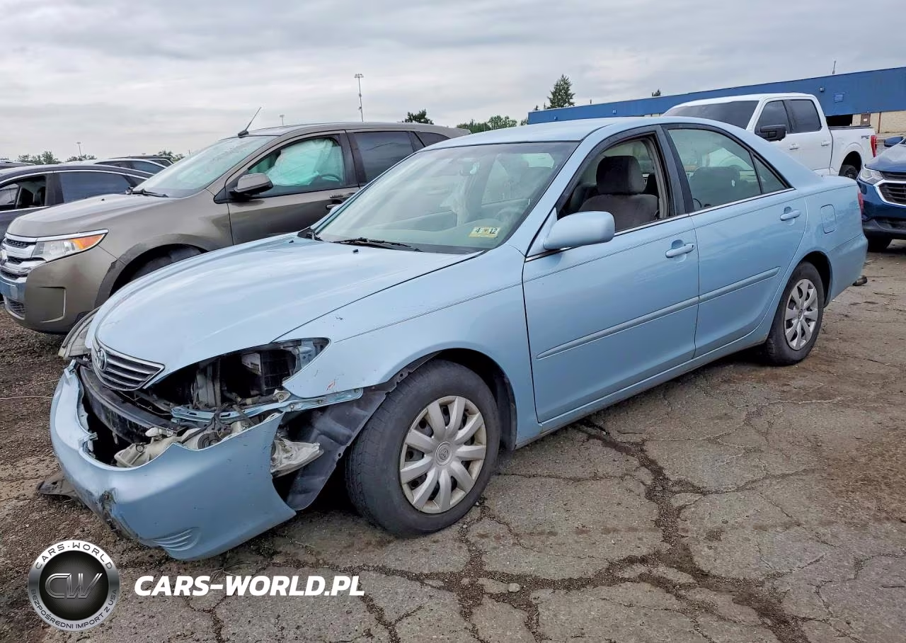 2005 Toyota Camry Le – zdjęcie 1 z 12