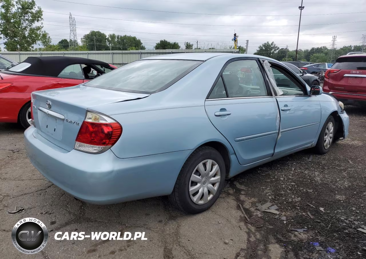 2005 Toyota Camry Le VIN:4T1BE32K85U610654 - 3
