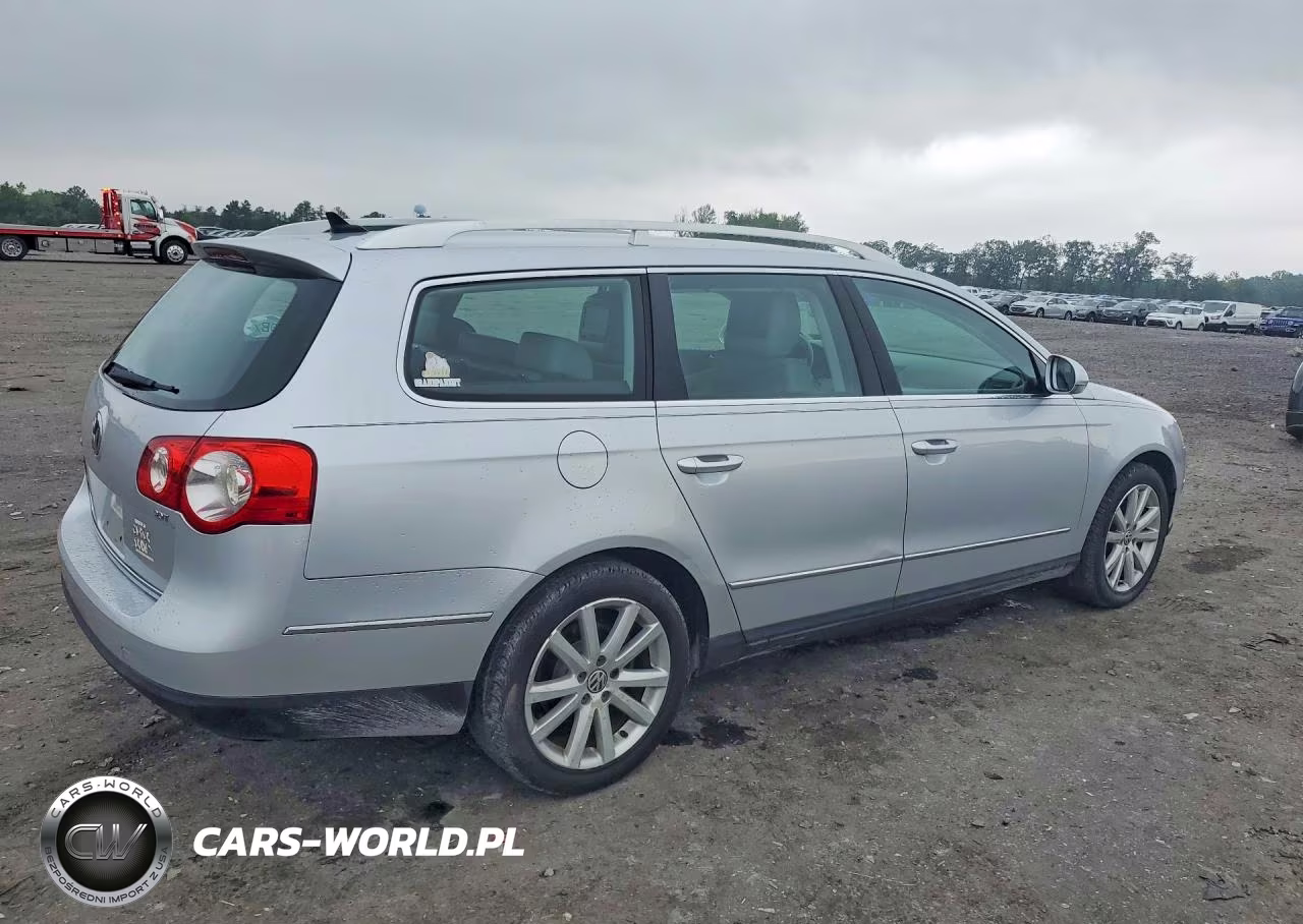 2010 Volkswagen Passat Komfort VIN:WVWXK7AN2AE148425 - 3