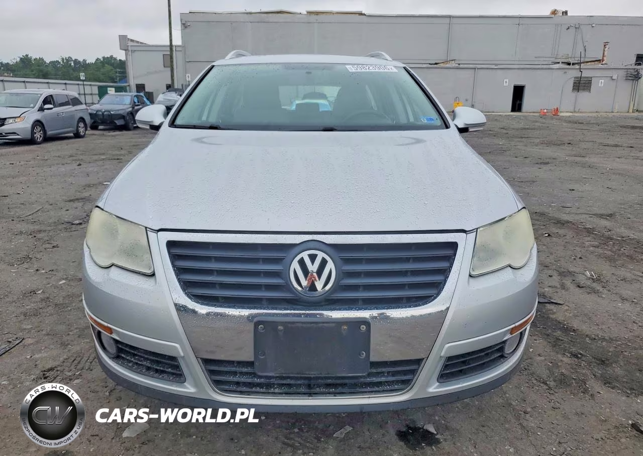 2010 Volkswagen Passat Komfort VIN:WVWXK7AN2AE148425 - 5