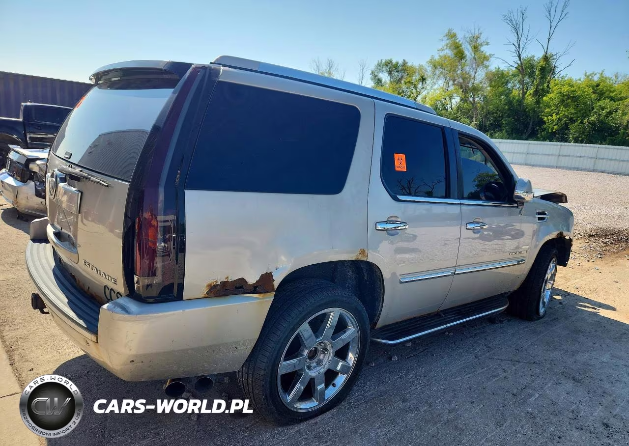 2007 Cadillac Escalade Luxury VIN:1GYFK63817R426904 - 3