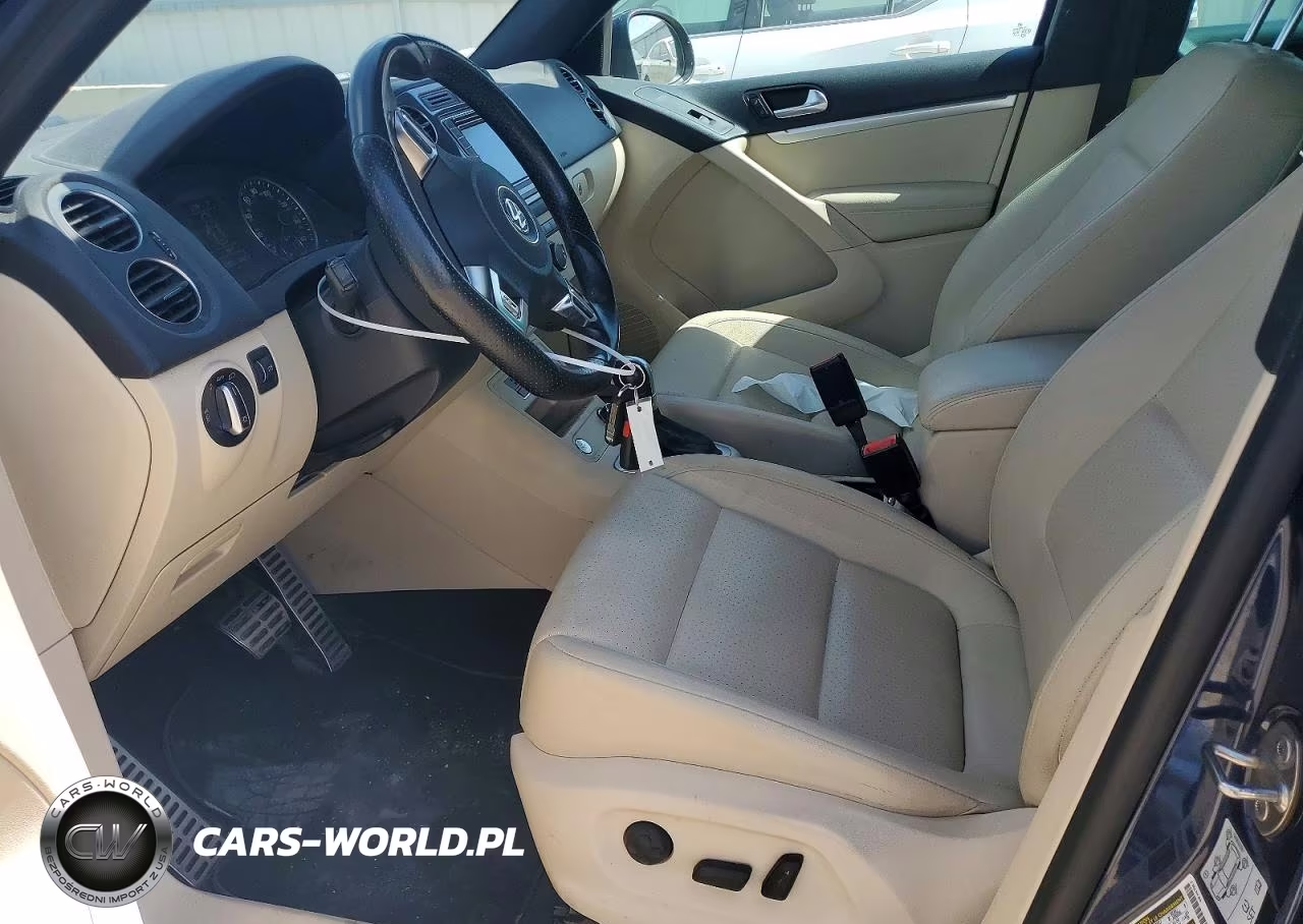 2016 Volkswagen Tiguan S VIN:WVGBV7AX4GW060123 - 7