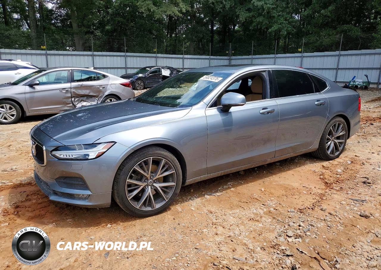 2018 Volvo S90 T5 Momentum