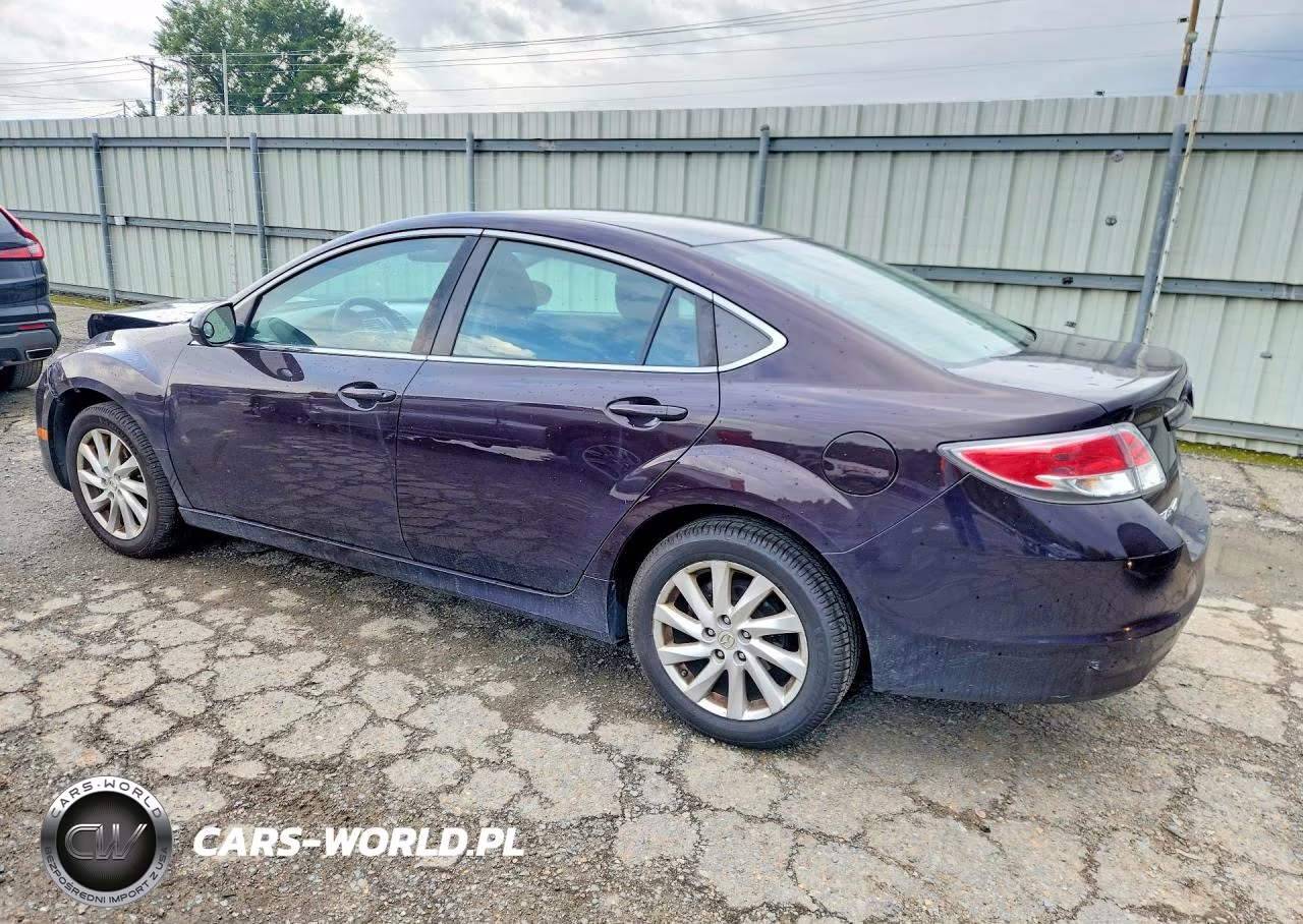 2011 Mazda 6 I VIN:1YVHZ8CH9B5M24110 - 2